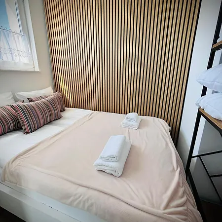 White Glove Jelitkowo