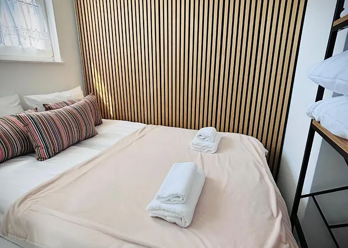 White Glove Jelitkowo